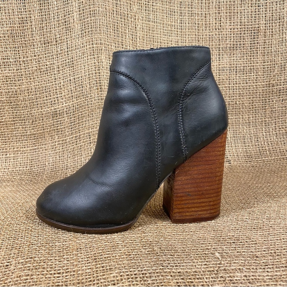 Jeffrey Campbell Boots Bootie Hanger Ankle Gray Leather Stack Heel Sz 6.5 M - Picture 3 of 11